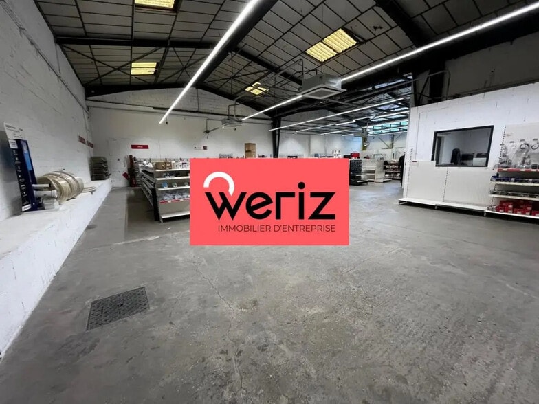 Flex in Aubagne for lease - Interior Photo - Image 3 of 3