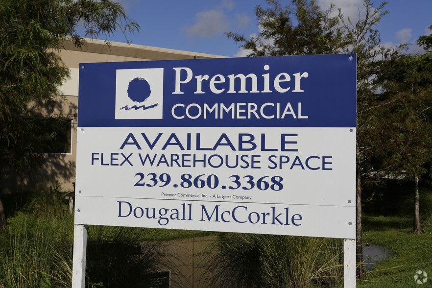 16770 Link Ct, Fort Myers, FL for lease - Building Photo - Image 2 of 7