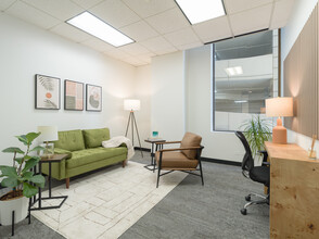 211 W Wacker Dr, Chicago, IL for lease Interior Photo- Image 2 of 4