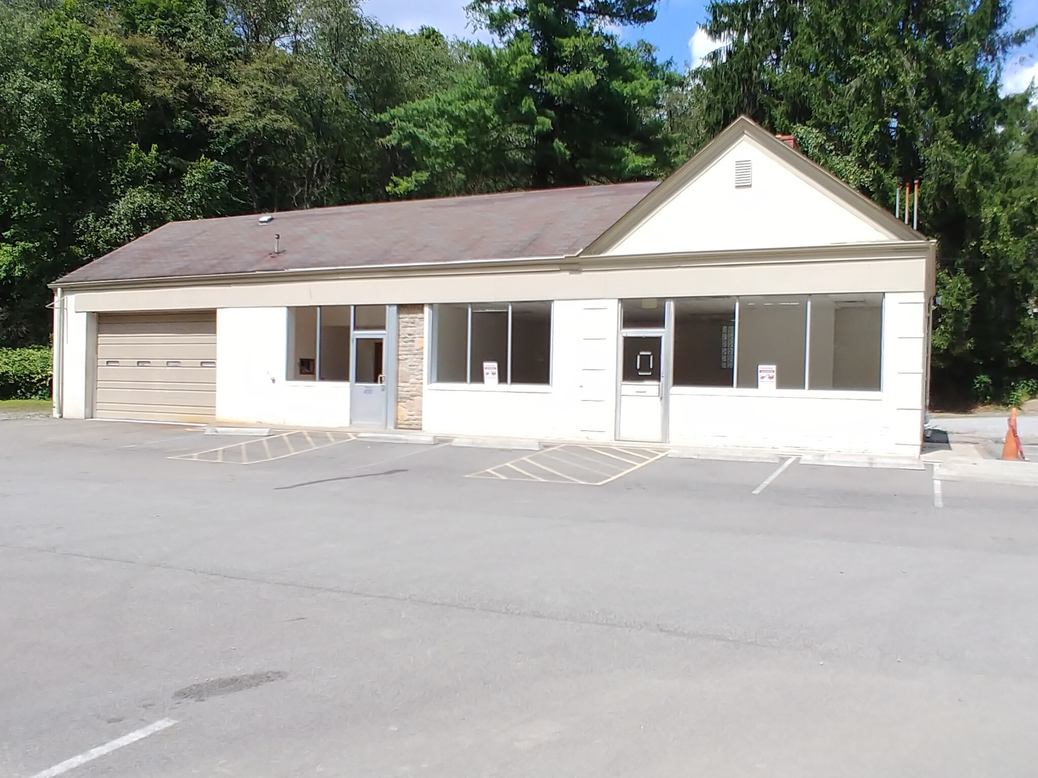 400 Jacks Run Rd, Pittsburgh, PA for sale Building Photo- Image 1 of 1