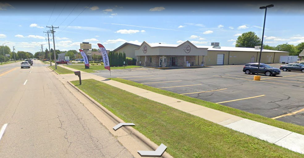 2809 N Pontiac Dr, Janesville, WI for lease - Building Photo - Image 3 of 12