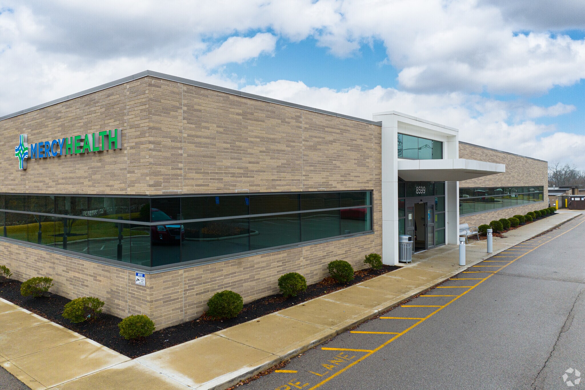 8599 Ridge Rd, Cincinnati, OH for sale Building Photo- Image 1 of 1