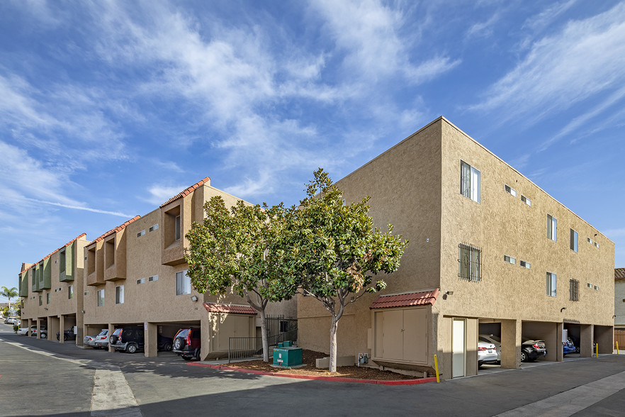 220-240 W San Ysidro Blvd, San Ysidro, CA for sale - Building Photo - Image 1 of 1