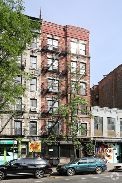 149 Avenue C, New York, NY for sale - Primary Photo - Image 1 of 1