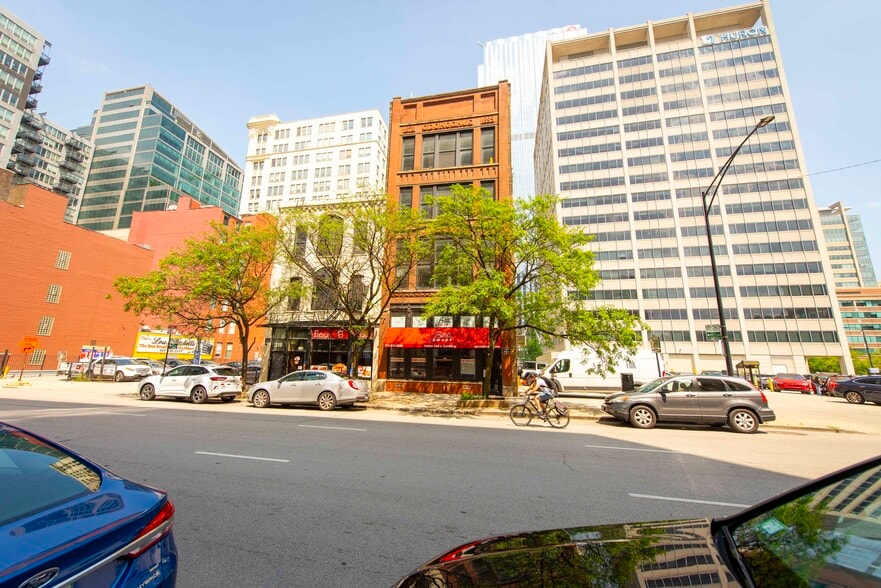 321 S Jefferson St, Chicago, IL for lease - Building Photo - Image 3 of 32