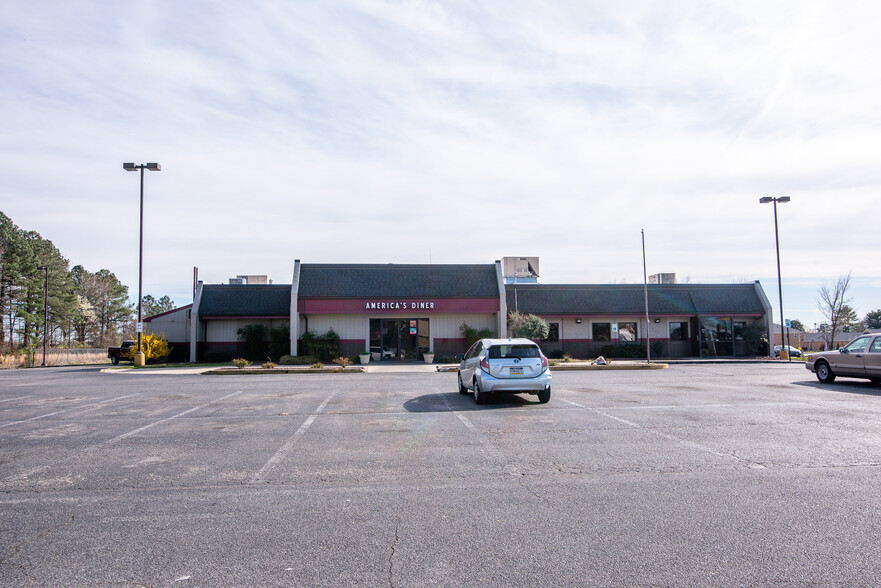 8493 Ocean Gtwy, Easton, MD for lease - Building Photo - Image 3 of 6