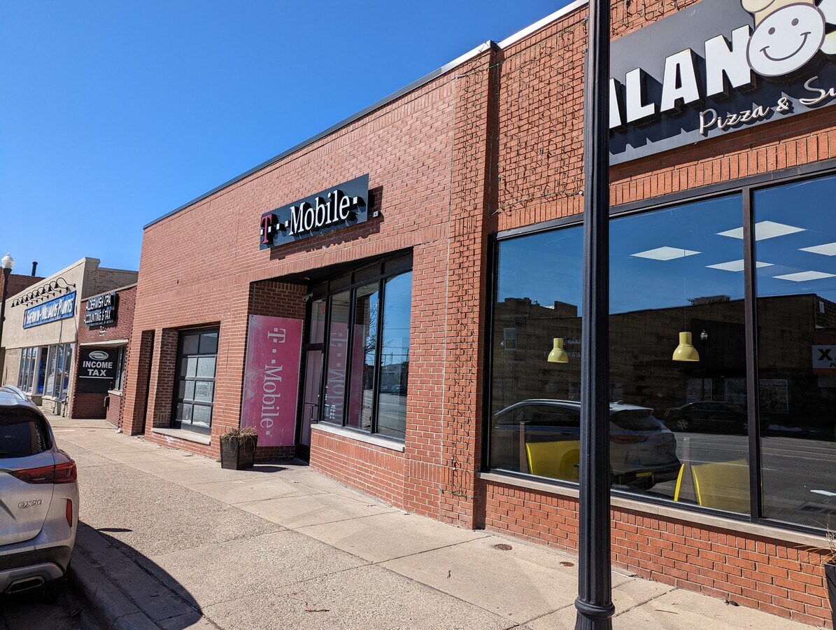 14216 Michigan Ave, Dearborn, MI 48126