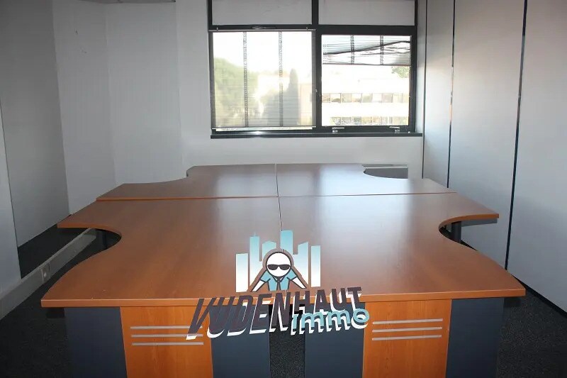 Office in Toulouse for lease - Interior Photo - Image 2 of 9