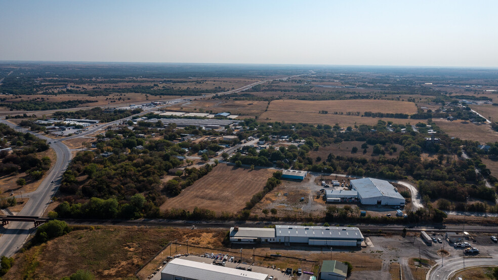 205 N Newark St, Decatur, TX for sale - Primary Photo - Image 1 of 1