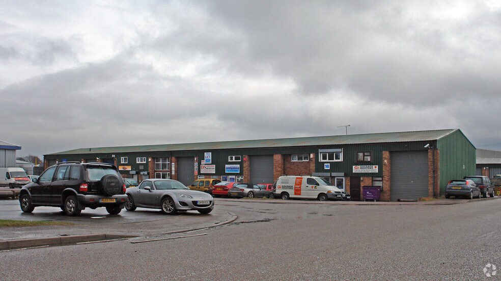 Grovebury Rd, Leighton Buzzard, LU7 4FF