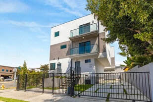 1636 Longwood Ave, Los Angeles CA - Fourplex or Quadplex