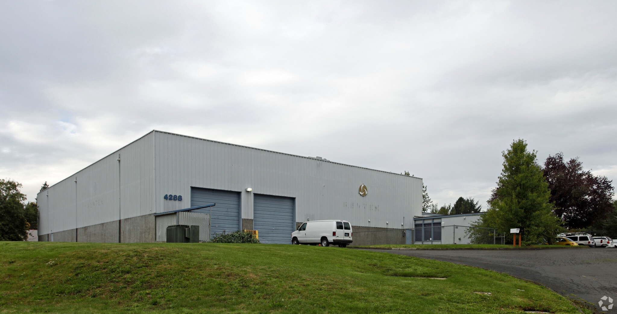 4288 SE International Way, Milwaukie, OR for lease Primary Photo- Image 1 of 11