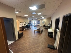 3111 W Boynton Beach Blvd, Boynton Beach, FL for sale Interior Photo- Image 1 of 3