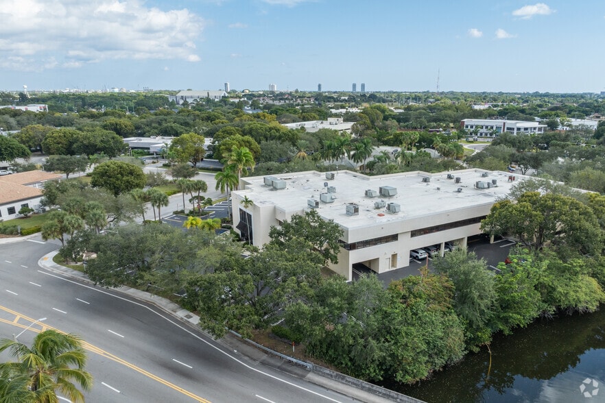 4400 N Congress Ave, West Palm Beach, FL for sale - Building Photo - Image 3 of 7