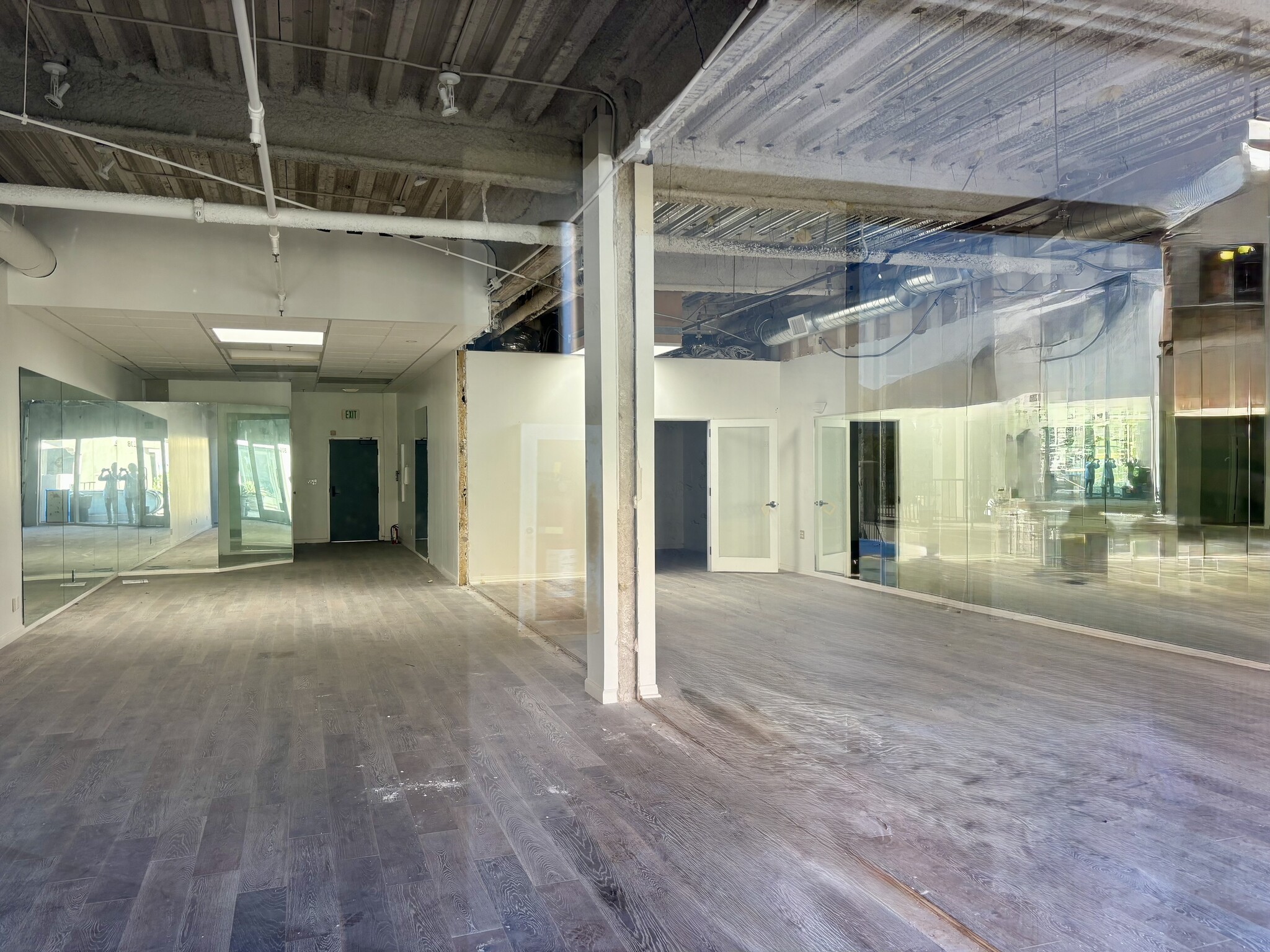 970 Monument St, Pacific Palisades, CA for lease Interior Photo- Image 1 of 1