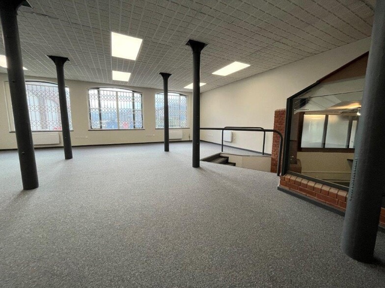 Dock St, Ipswich for lease - Building Photo - Image 3 of 6