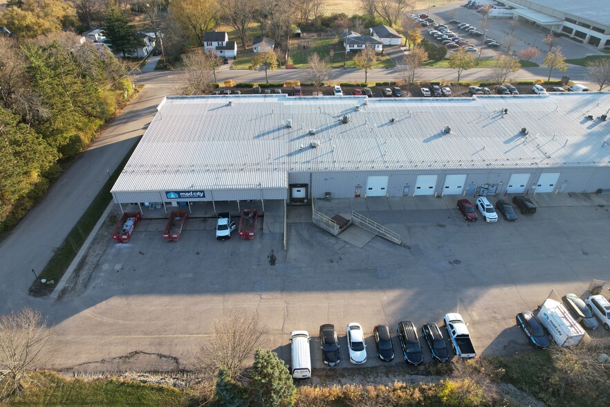 5006-5026 Voges Rd, Madison, WI for lease - Building Photo - Image 3 of 16