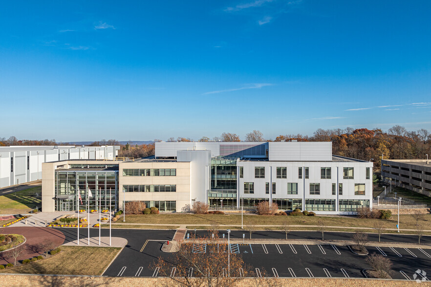 185 Tabor Rd, Morris Plains, NJ for lease - Aerial - Image 3 of 21