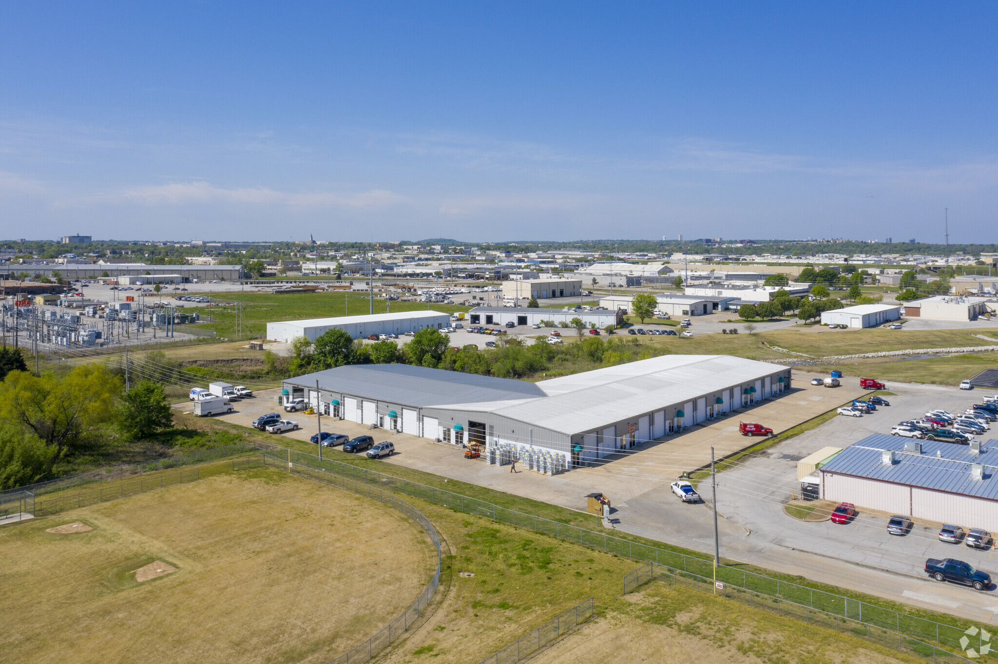 11626-11686 E 51st St, Tulsa, OK for lease Building Photo- Image 1 of 9