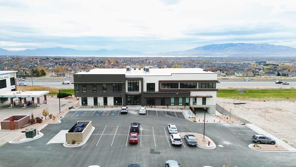 573 W Sunrise Way, Lehi, UT for sale - Building Photo - Image 1 of 2