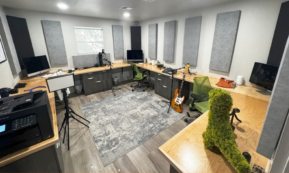 1927 Sable Ln, San Antonio, TX for sale - Building Photo - Image 2 of 6