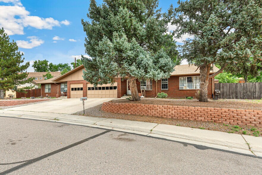 10685-10695 12th Pl, Lakewood, CO for sale - Building Photo - Image 2 of 38