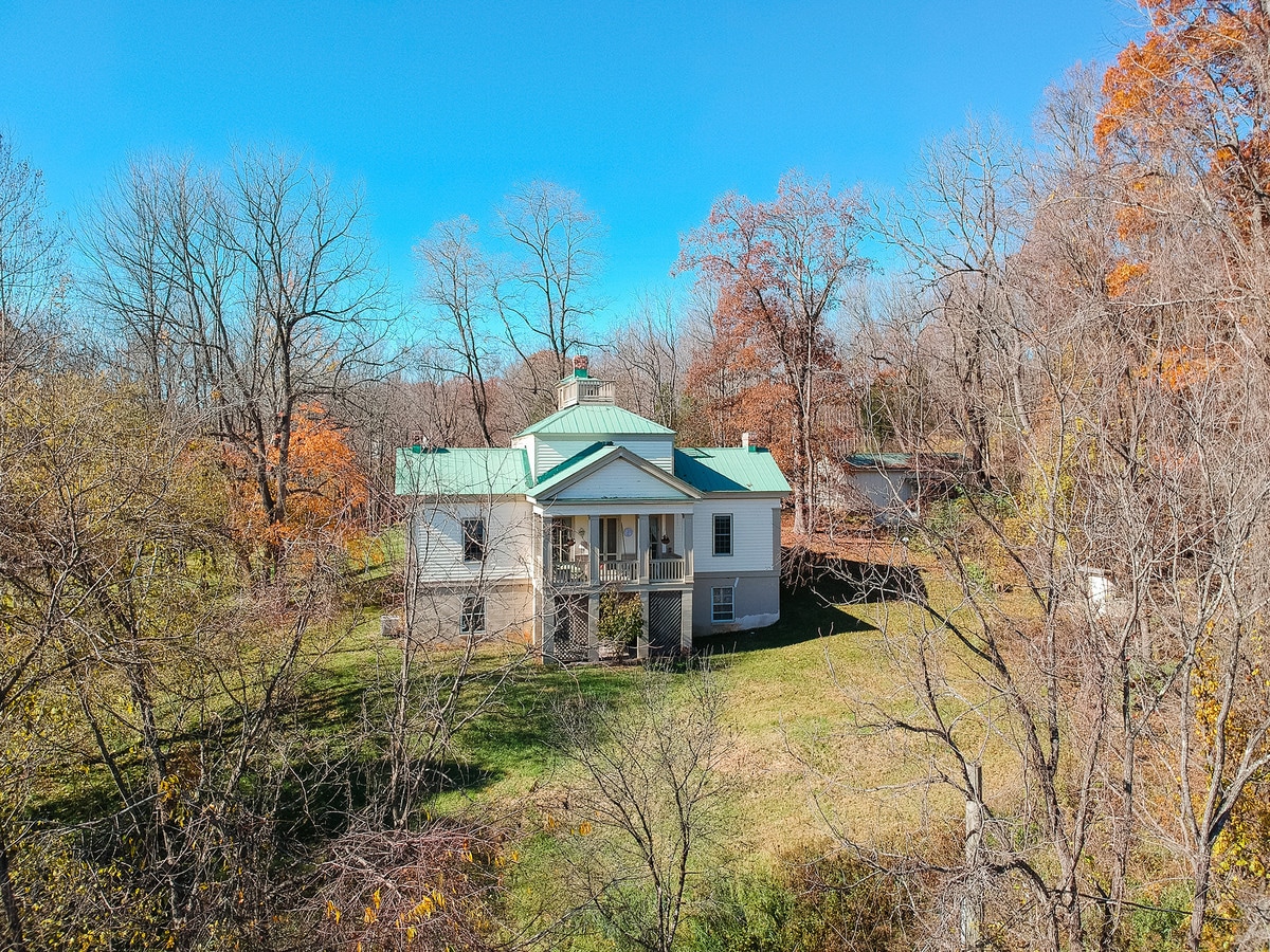 3145 Yellow Sulphur Springs Rd, Christiansburg, VA 24073