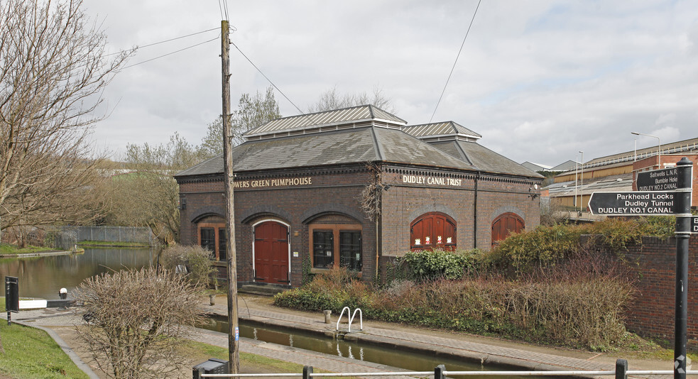 Peartree Ln, Dudley for sale - Building Photo - Image 2 of 2