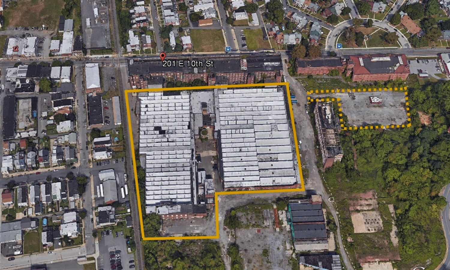 201 E 10th St, Marcus Hook, PA 19061