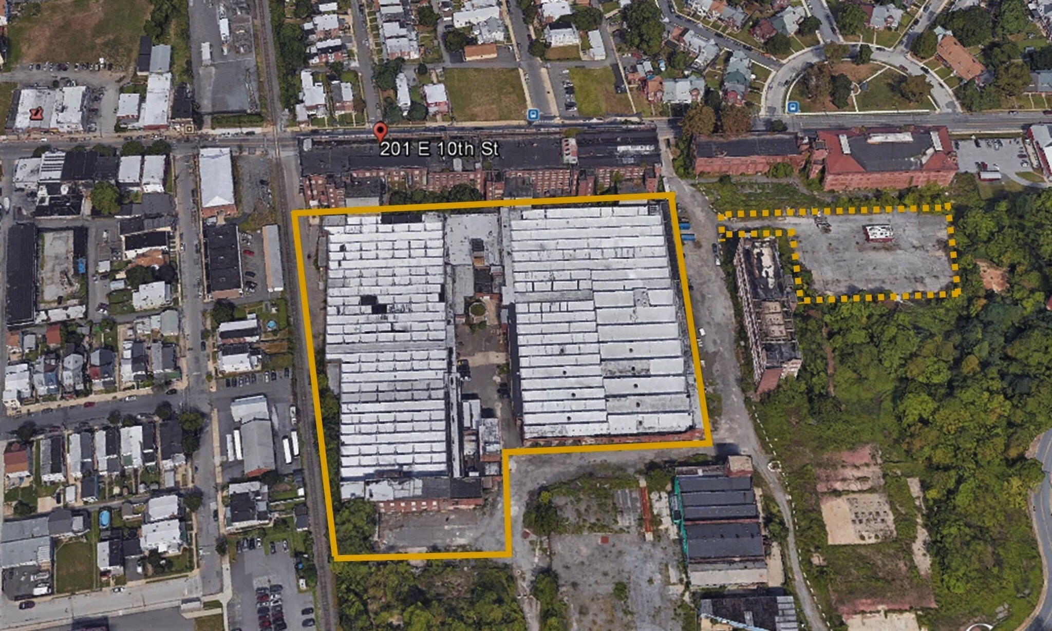 201 E 10th St, Marcus Hook, PA 19061