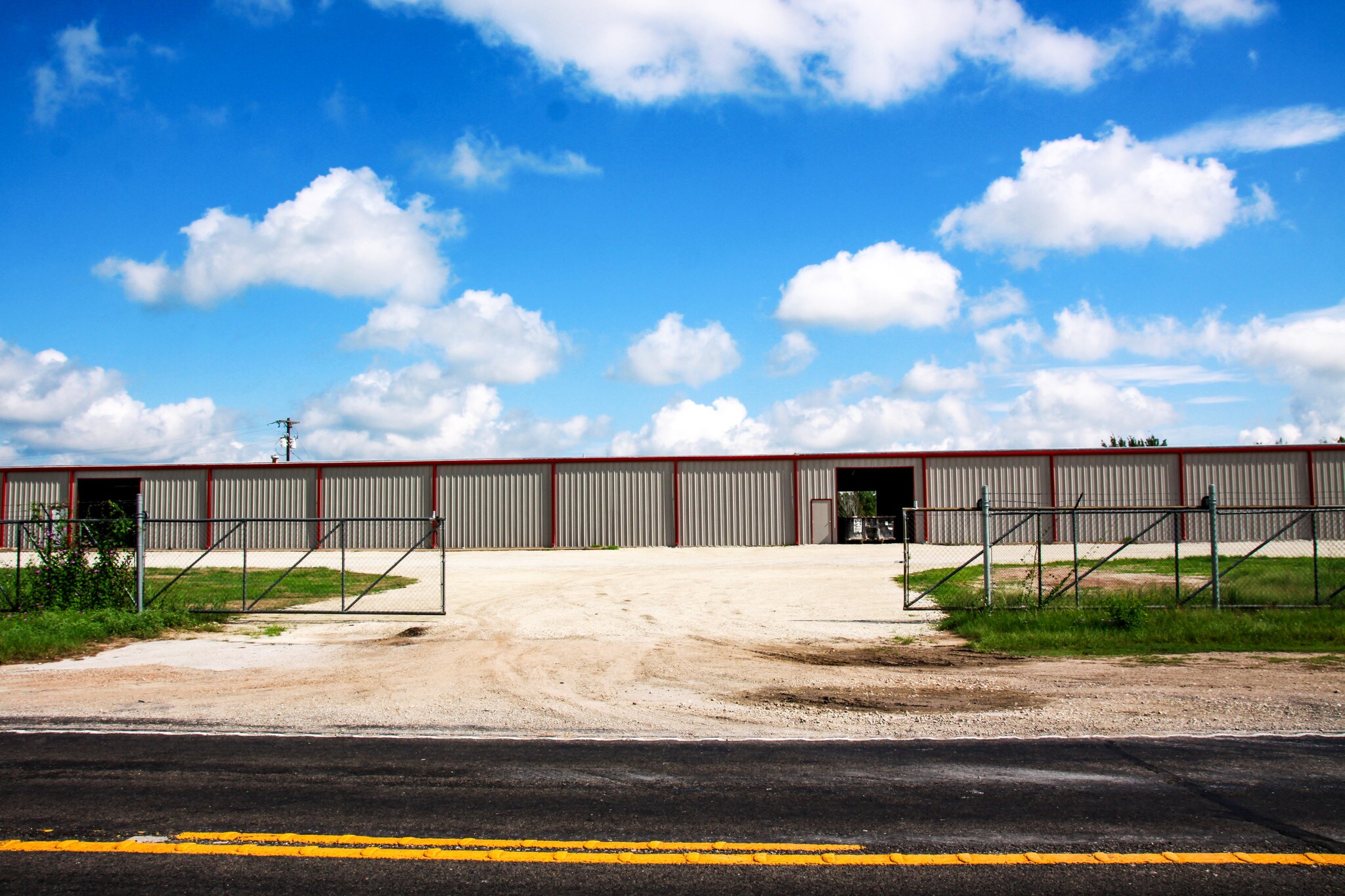 1084 State Highway 75 N, Huntsville, TX for sale Primary Photo- Image 1 of 1