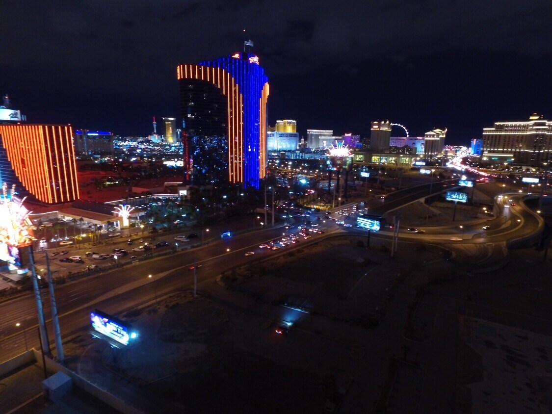 3685 W Flamingo Rd, Las Vegas, NV 89103 - SEC Flamingo & Valley View