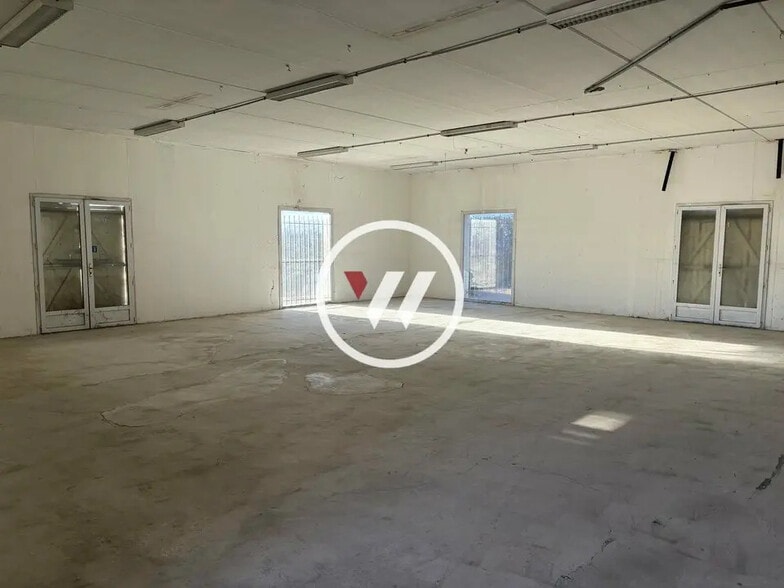 Flex in Septèmes-les-Vallons for lease - Building Photo - Image 2 of 8