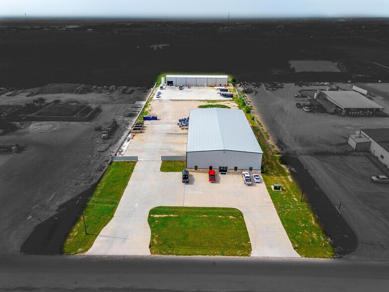 1050 Hughie Long Rd, Cresson, TX for sale - Primary Photo - Image 1 of 1