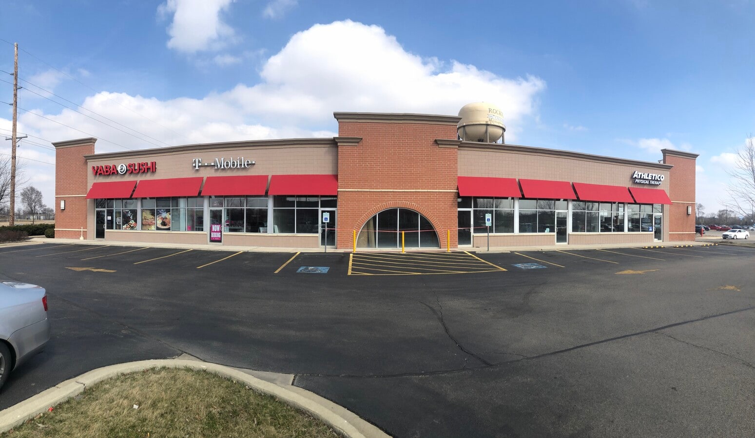 4775 E Rockton Rd, Roscoe, IL 61073 - Retail for Lease | LoopNet