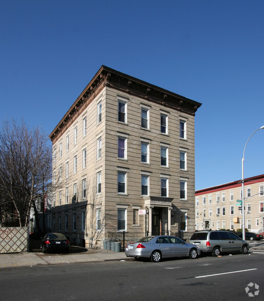 1298 Rogers Ave, Brooklyn, NY for sale - Building Photo - Image 2 of 3