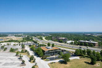 500 Chesterfield Ctr, Chesterfield, MO - AERIAL  map view