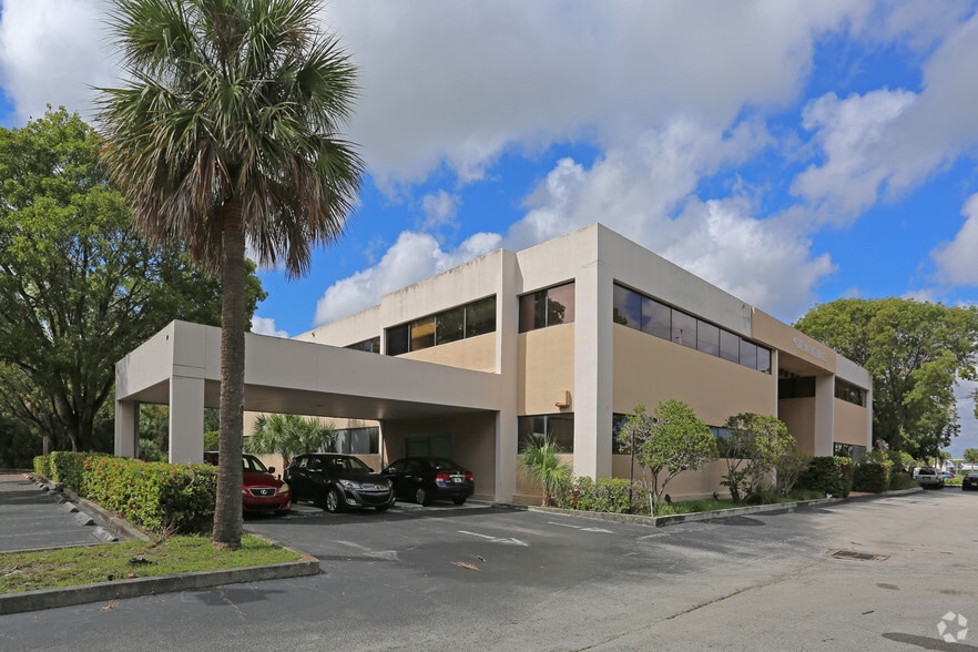 4524 Gun Club Rd, West Palm Beach, FL for sale - Building Photo - Image 1 of 8