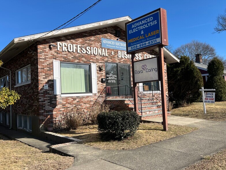 862 Ashley Blvd, New Bedford, MA for lease - Building Photo - Image 3 of 3