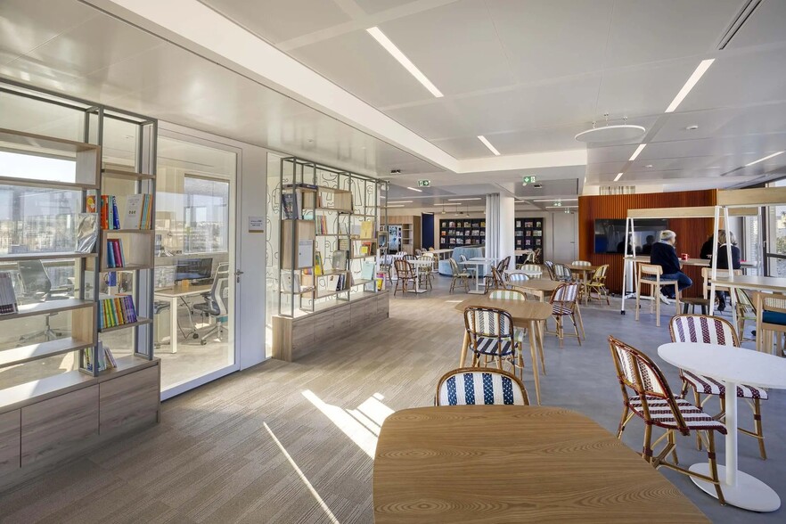 15 Boulevard Gabriel Péri, Malakoff for lease - Interior Photo - Image 3 of 3