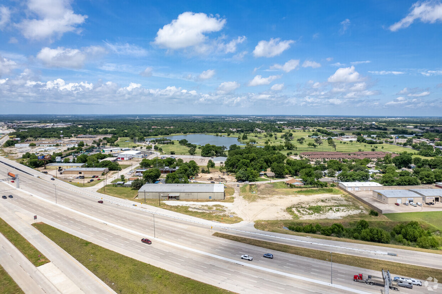 290 S General Bruce Dr, Temple, TX for sale - Building Photo - Image 2 of 7