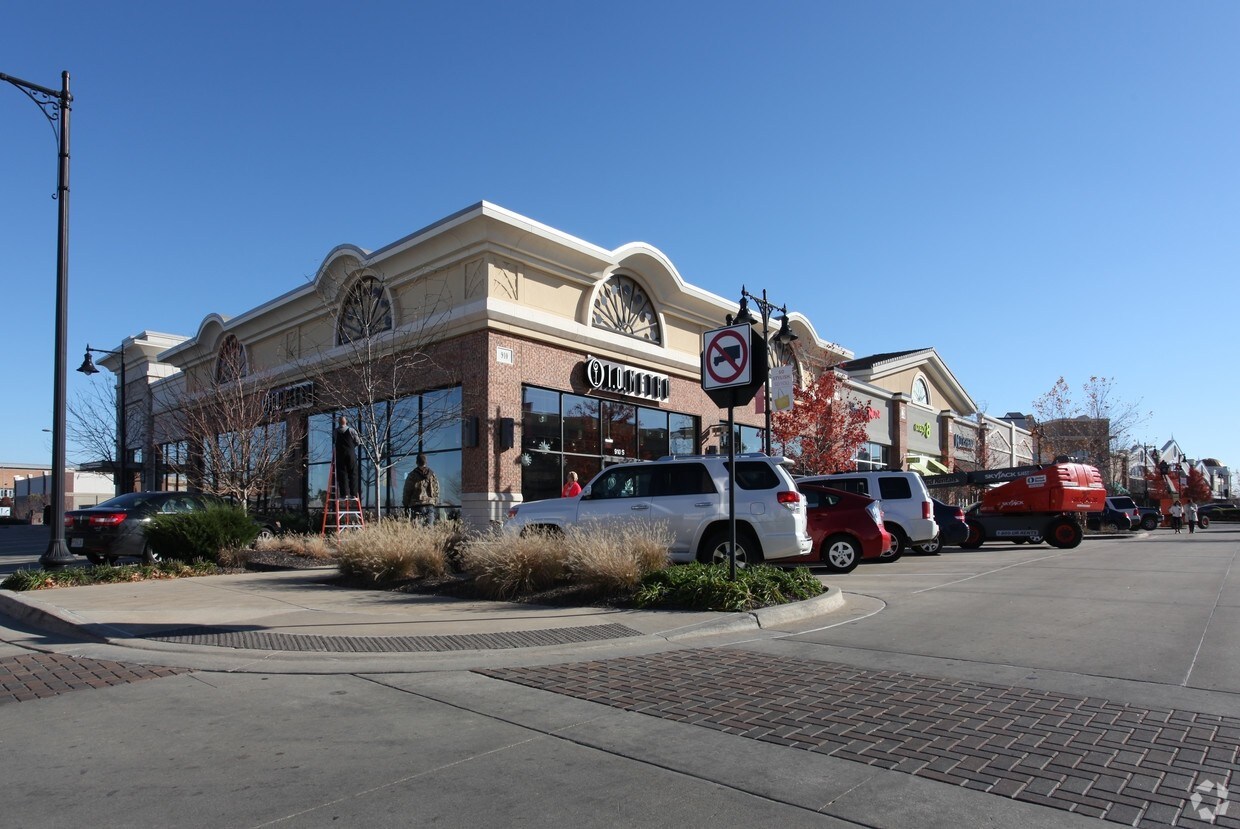 Chipman Rd, Lees Summit, MO 64063 Summit Fair