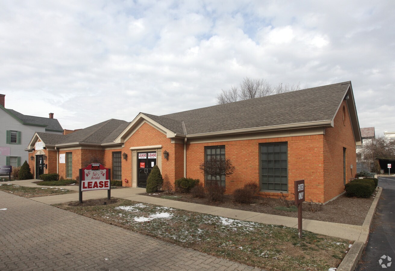 320 W Benson St, Reading, OH 45215