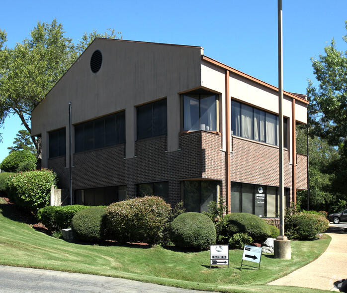 106 Ridgeway St, Hot Springs National Park, AR for sale - Primary Photo - Image 1 of 14