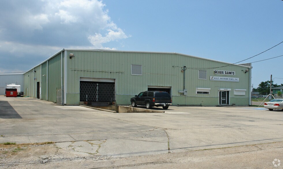 2439 Albany St, Kenner, LA 70062