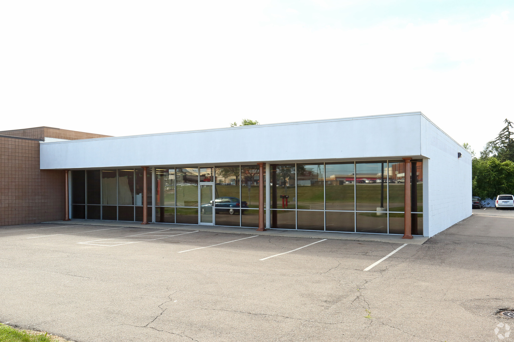 4435 Miller Rd, Flint, MI for sale Building Photo- Image 1 of 1