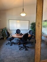 7307 SW Beveland Rd, Tigard, OR for lease Interior Photo- Image 2 of 6