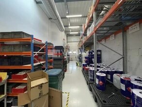 Flex in Lyon for lease Interior Photo- Image 2 of 6