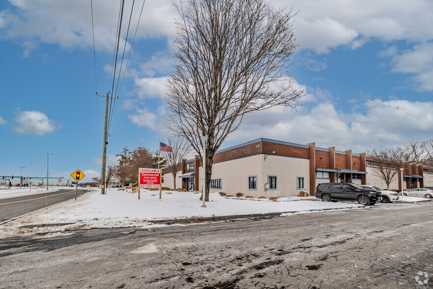 570 Hayden Station Rd, Windsor, CT for sale - Building Photo - Image 1 of 1