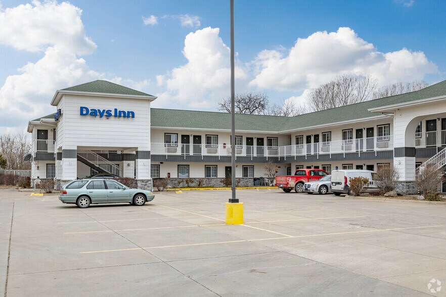 222 W US Highway 54, Andover, KS for sale - Primary Photo - Image 1 of 1